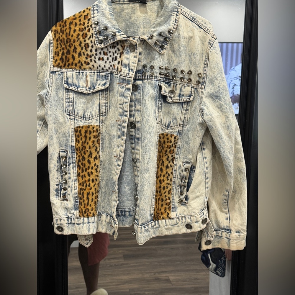 Leopard Print Studded Denim Jacket